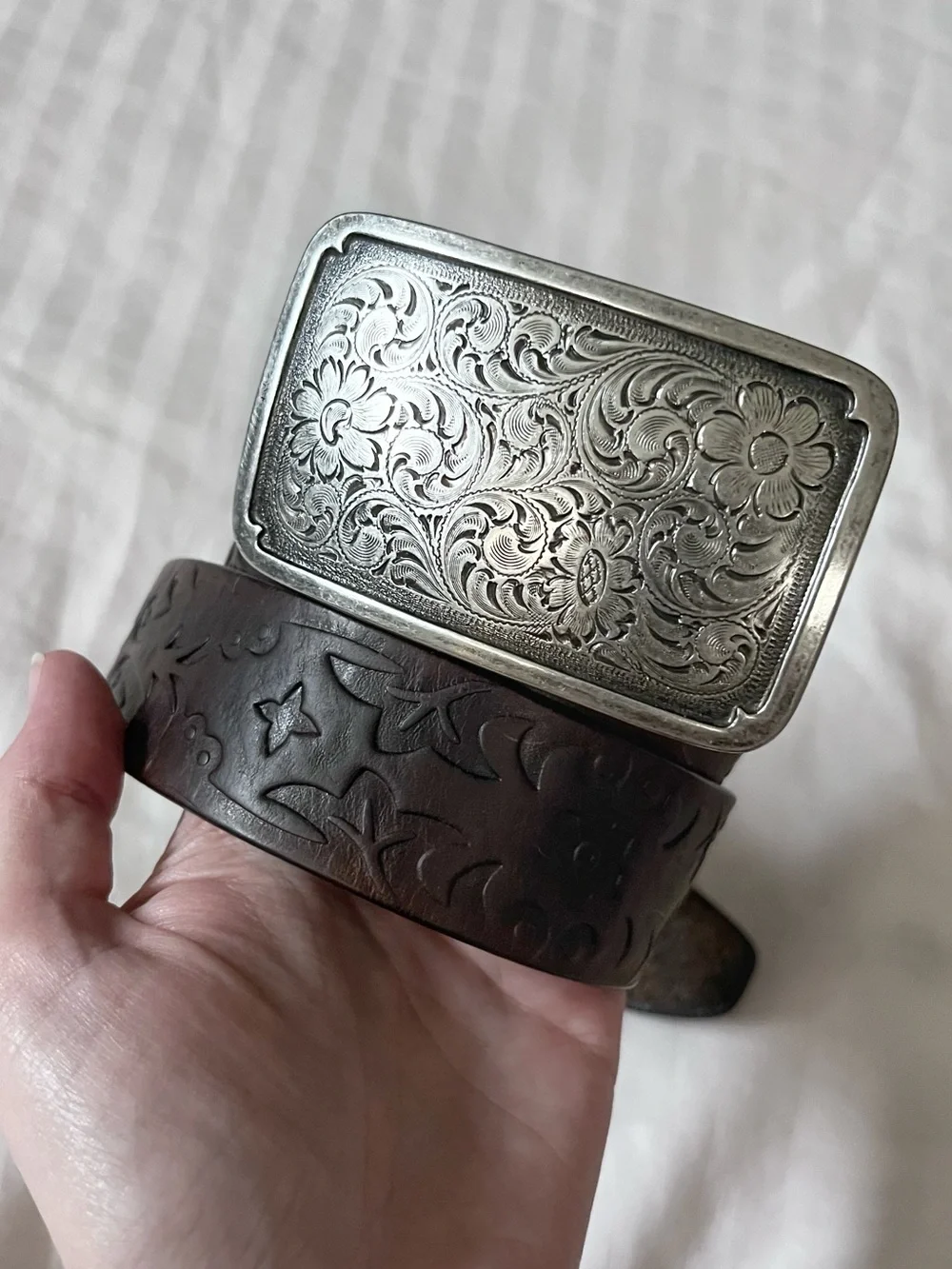 Vintage Fossil Brown Leather Belt | Engraved Floral Buckle | Women’s Small